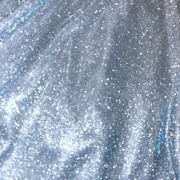 Light baby blue homecoming dress payed around 400 worn 1 time - Picture 4 of 11